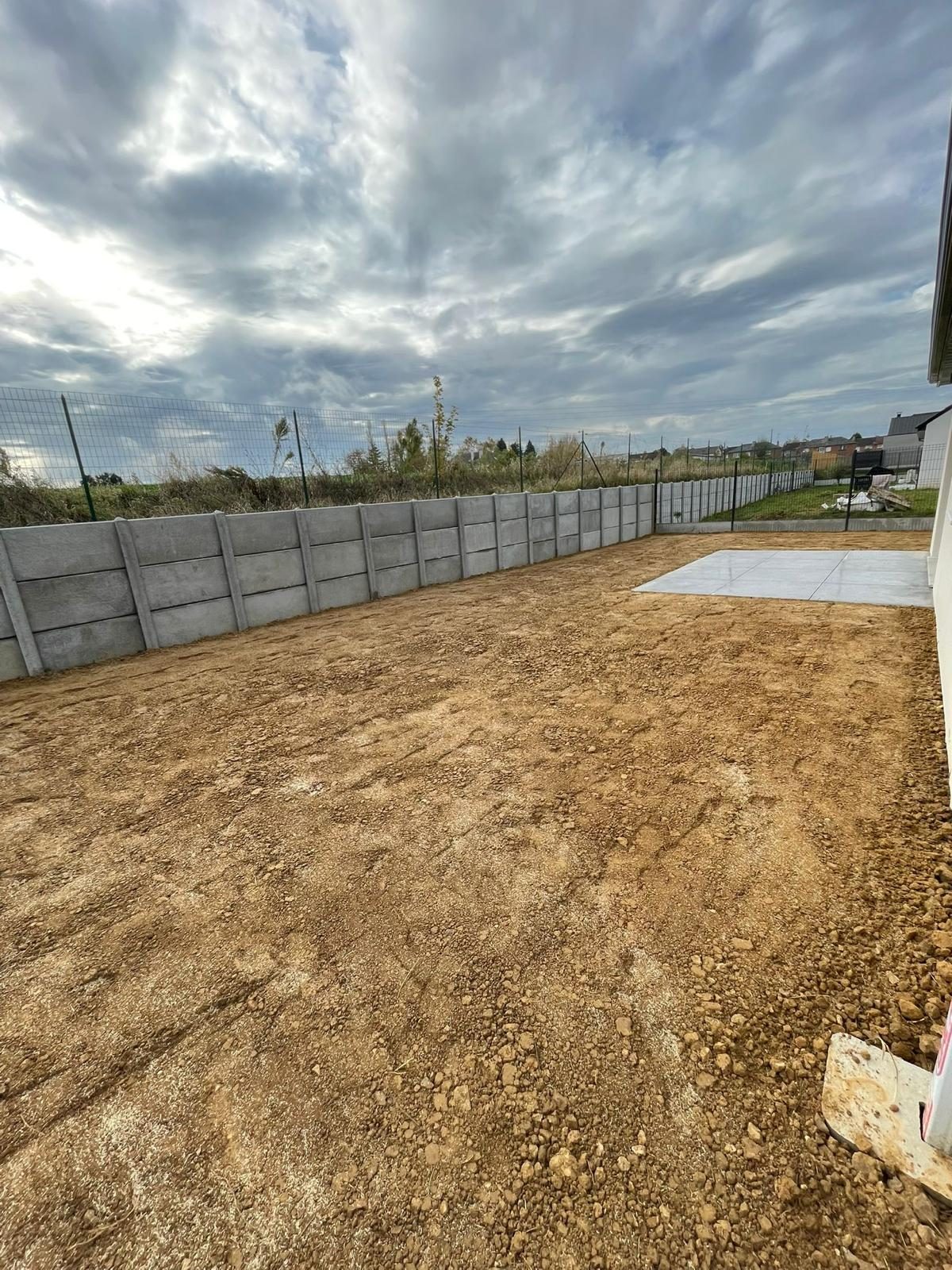 Terrasse travertin avec garde-corps inox — JS Aménagement